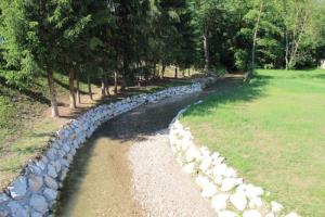 Predaja v namen_most čez Močnik_2015_01